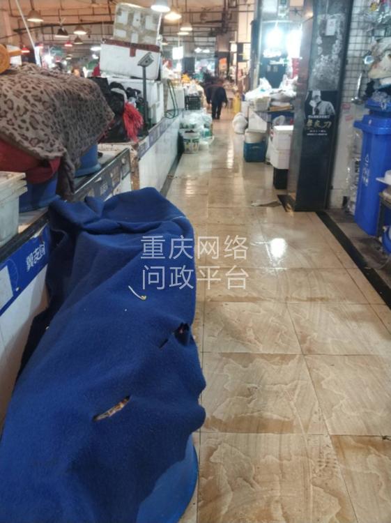 南坪正扬大市场乱摆乱放,希望能整治