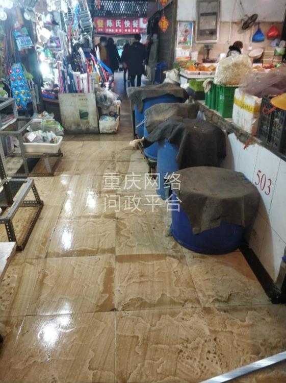 南坪正扬大市场乱摆乱放,希望能整治