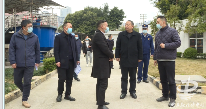 首页>新闻中心>忠县>时政>正文> 会前,成鸿羽还前往忠县恒邦·忠州壹