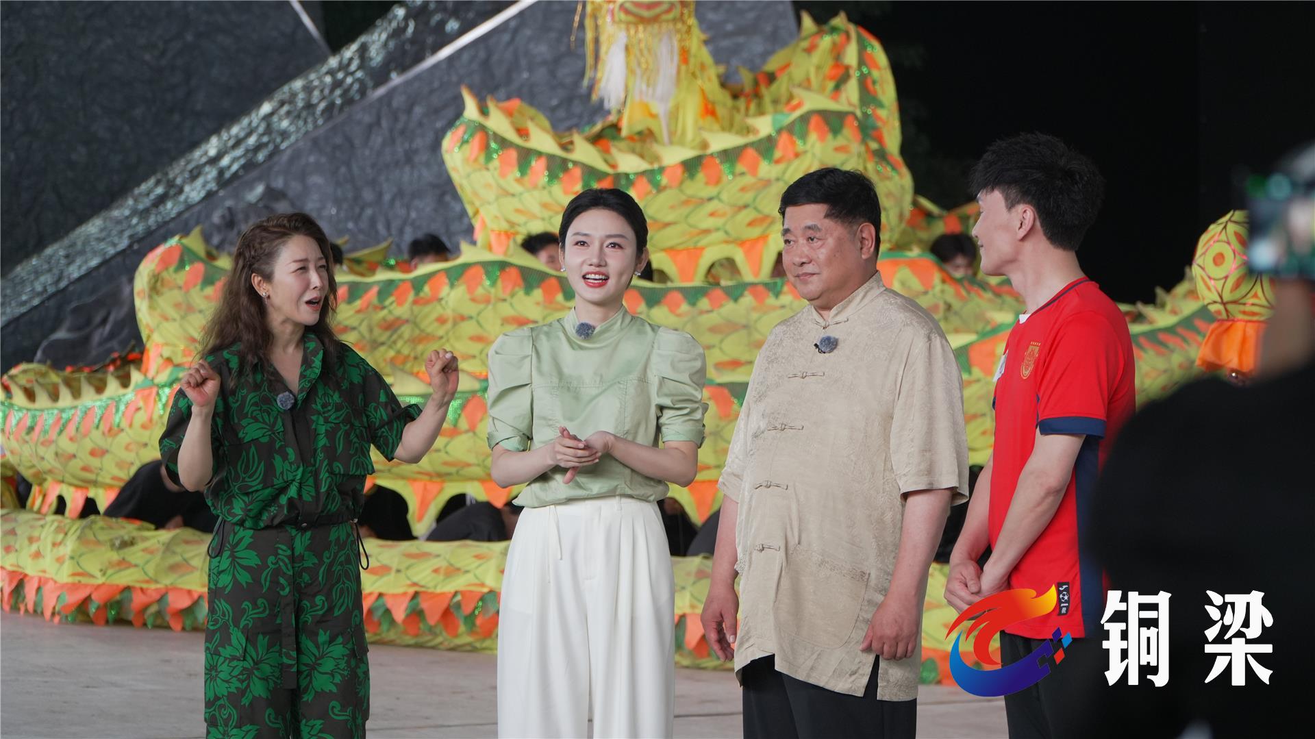 《非遗里的中国》重庆篇来铜拍摄,铜梁龙舞闪耀登场
