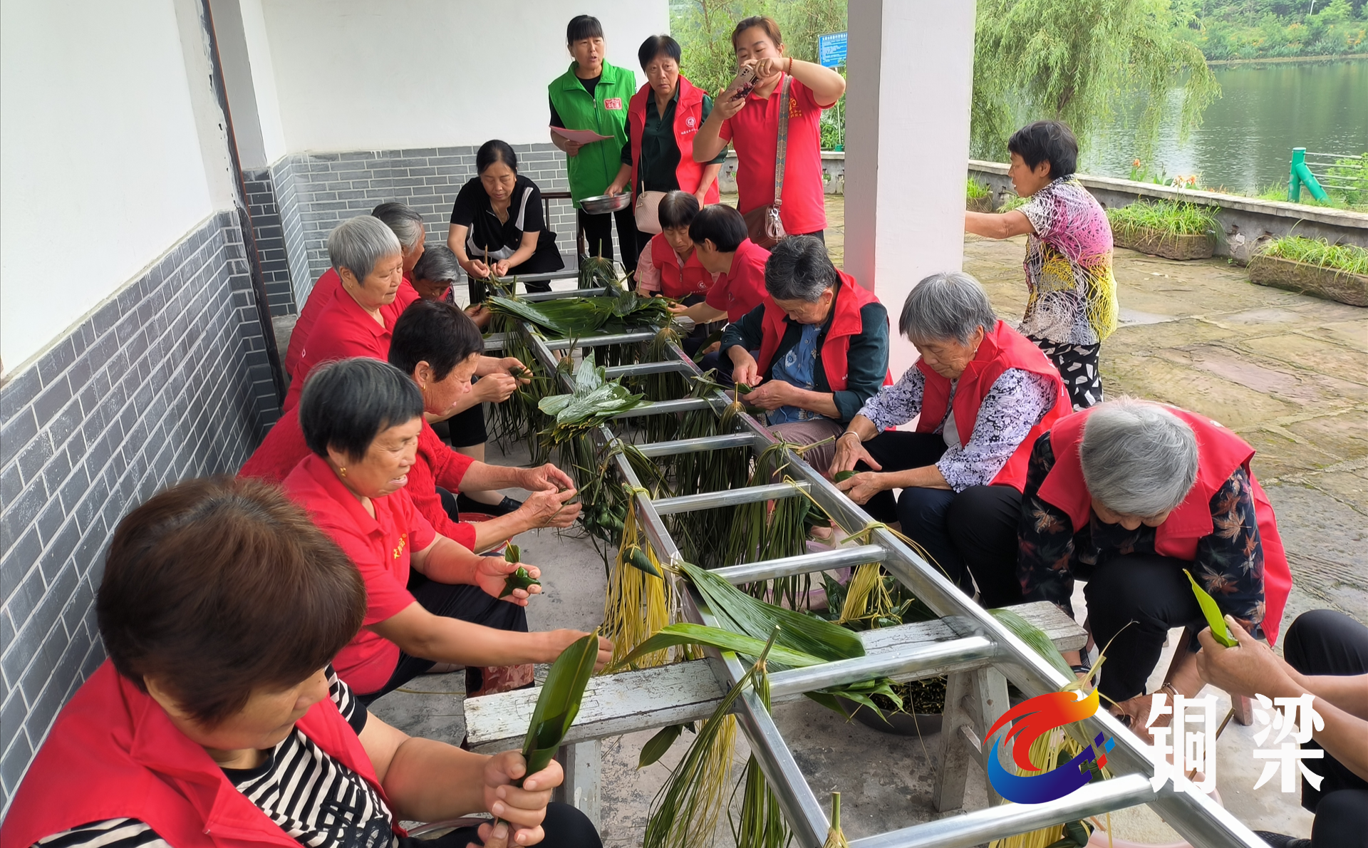 【网络中国节·端午】铜梁区水口镇:垃圾分类粽动员 绿色端午传文明