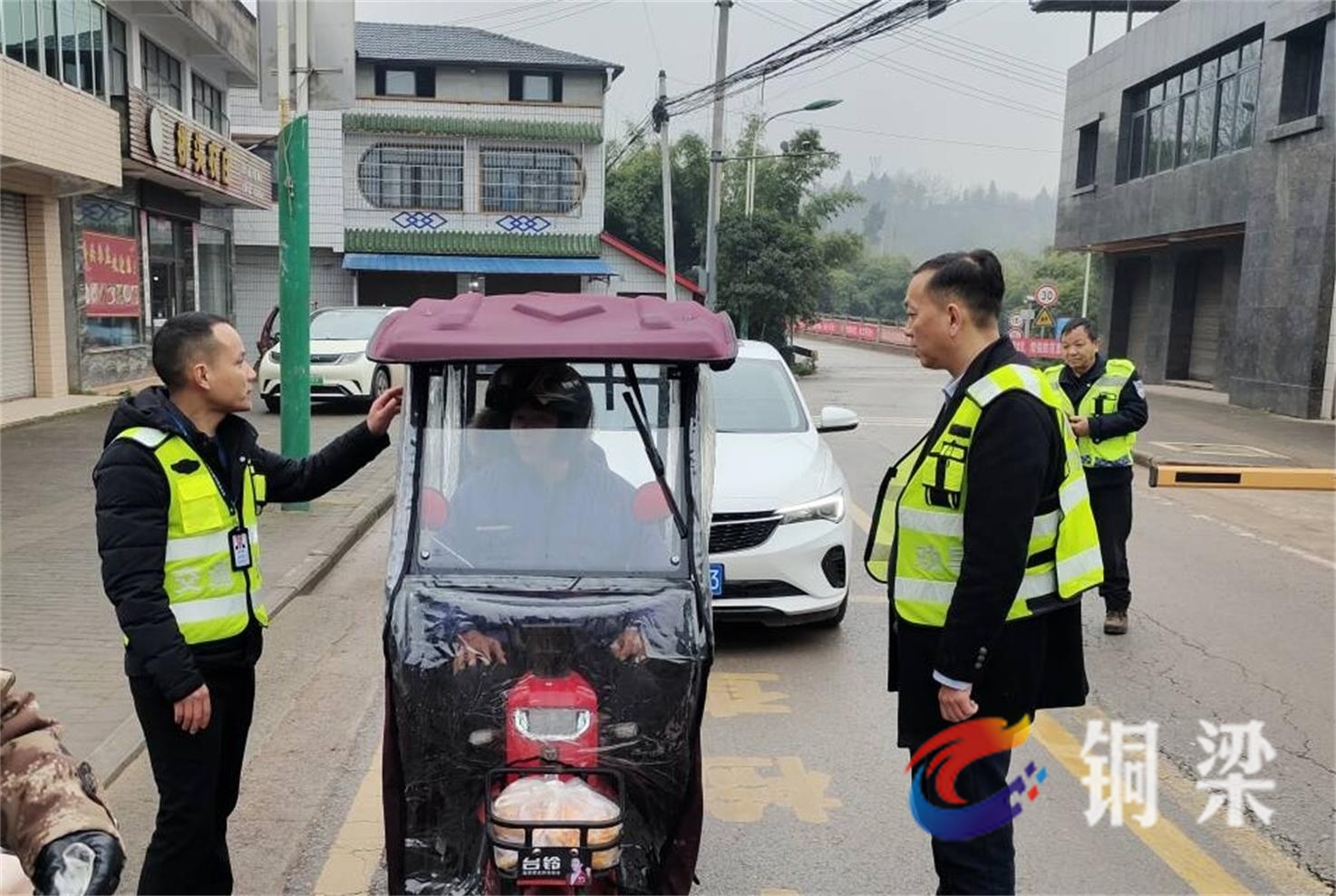 銅梁區大廟鎮道路交通安全檢查在