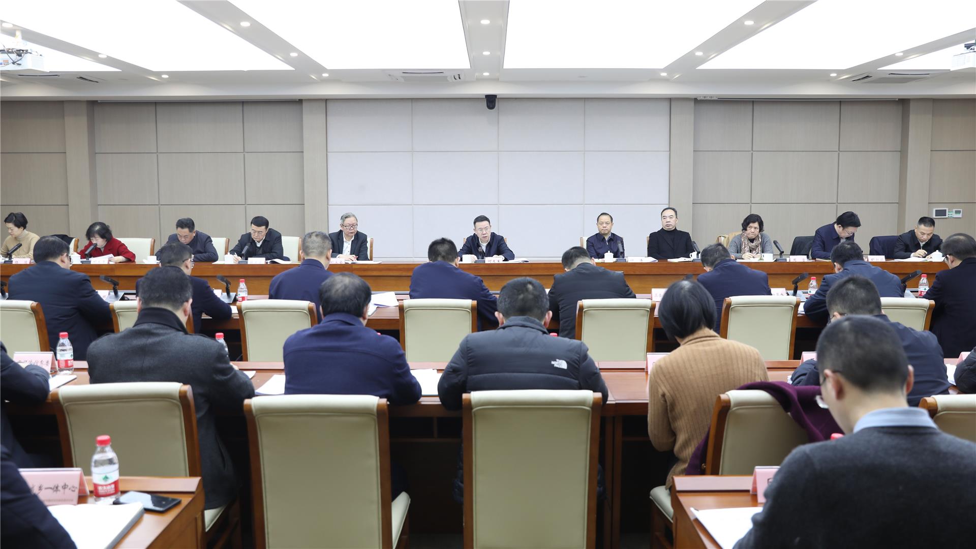 何友生：创新突破、奋勇争先 努力打造具有巴南辨识度的标志性改革成果