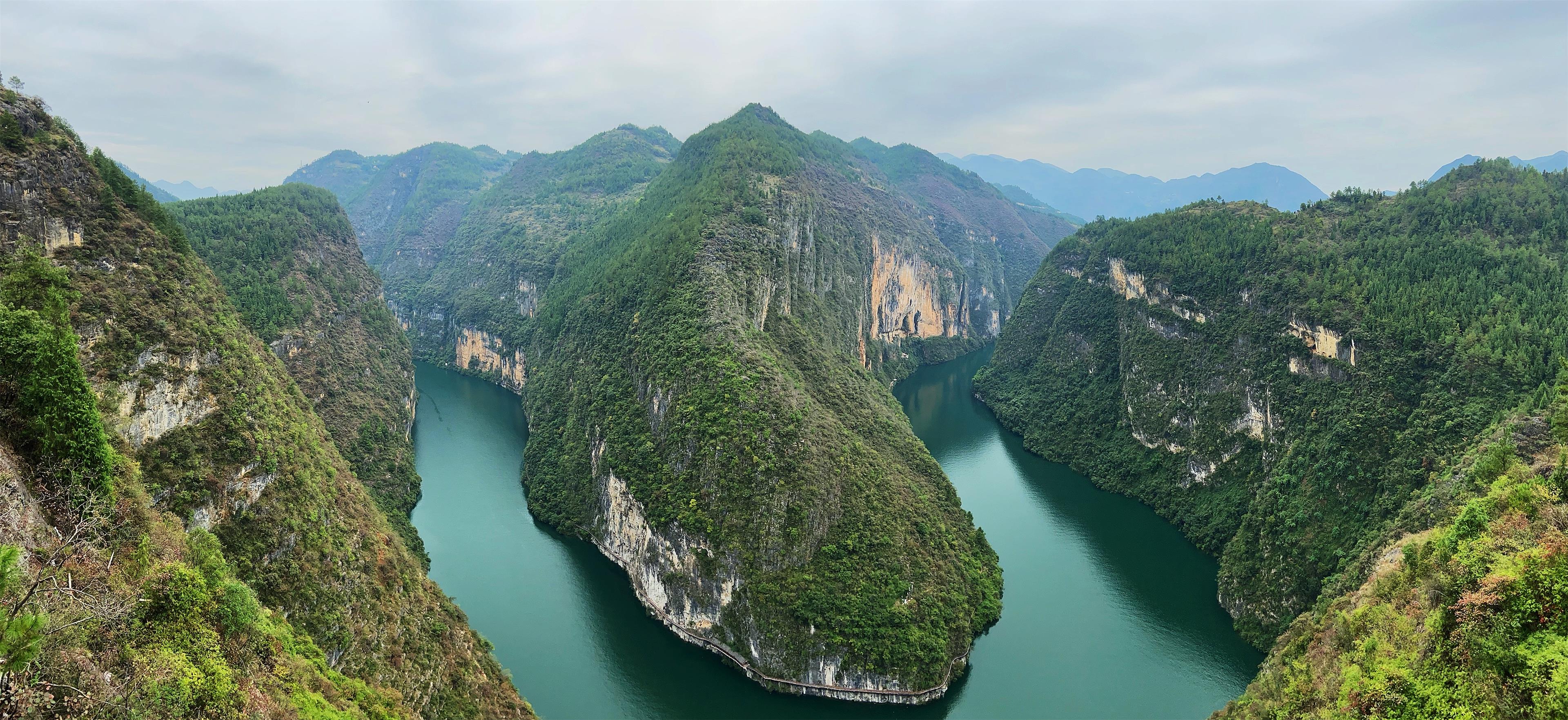 小三峡"神鱼湾"