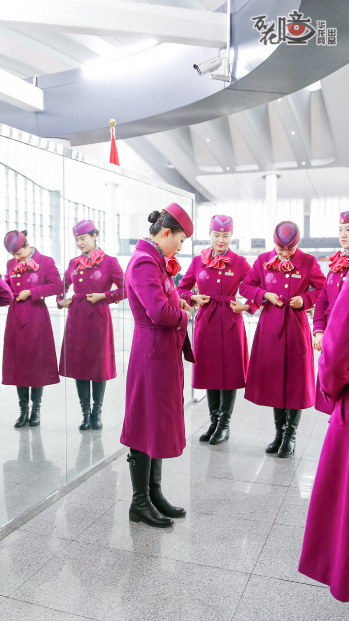 万花瞳又美又飒动姐的春运表情