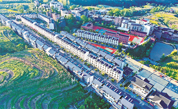 搬进居民点 过上新生活-丰都新闻网