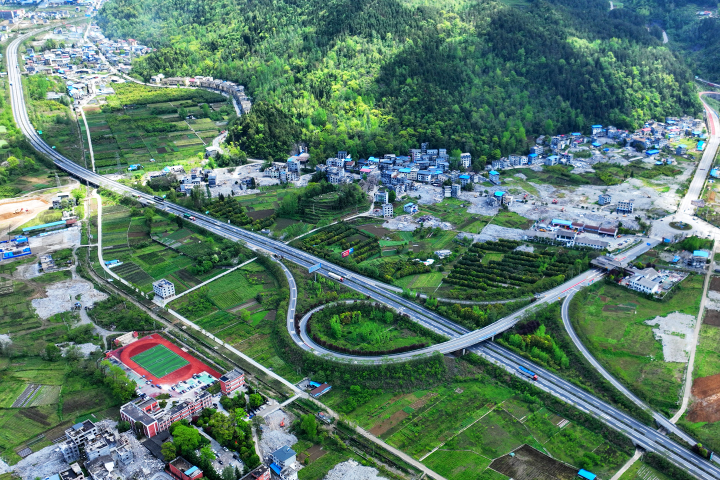 酉阳小坝高速路口规划图片