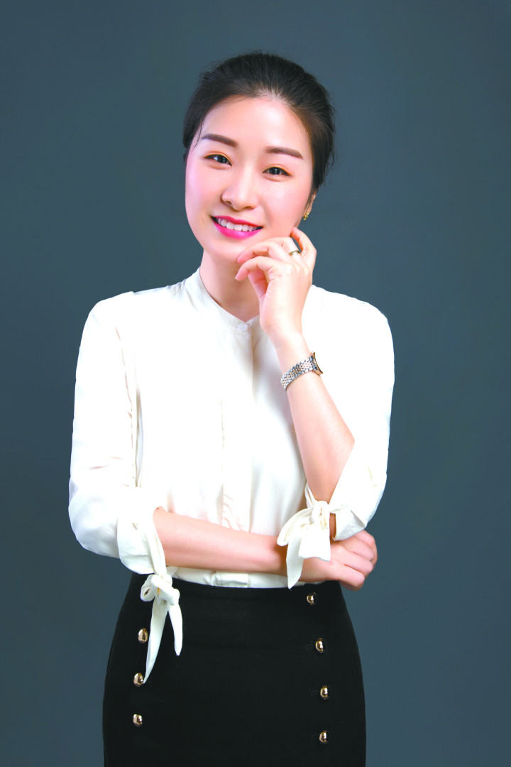 重庆忽米网络科技有限公司高级副总裁)作为律师事务所高级顾问,周媛在