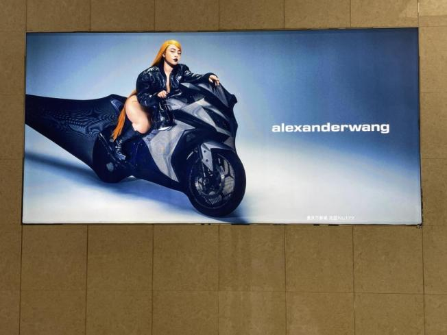 alexanderwang首入重庆4月13日重庆万象城又一高能级城市首店新开