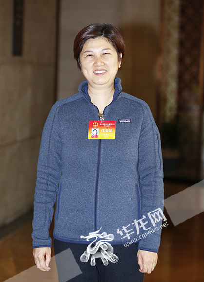 两会来了市人大代表陈良玉社区居家养老应加快推进区域性协调发展