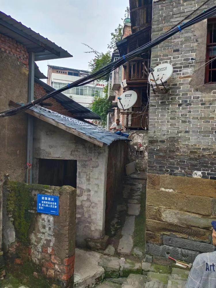 江津区白沙镇拆除百年厕所创卫合法吗?-重庆网络问政平台