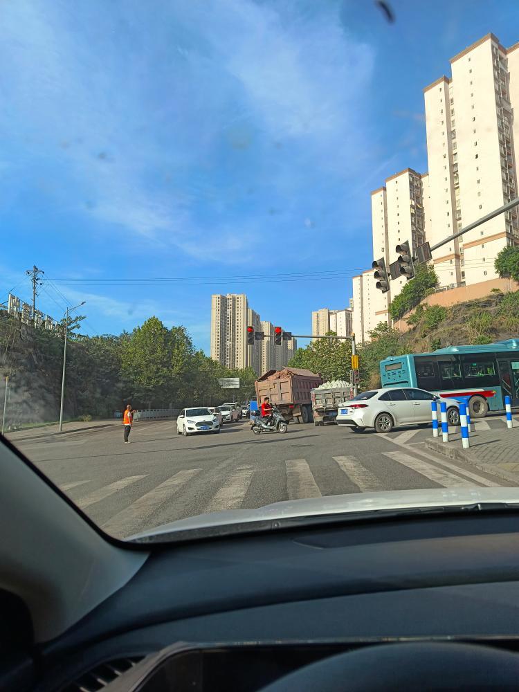 巴南区南泉街道不作为正文