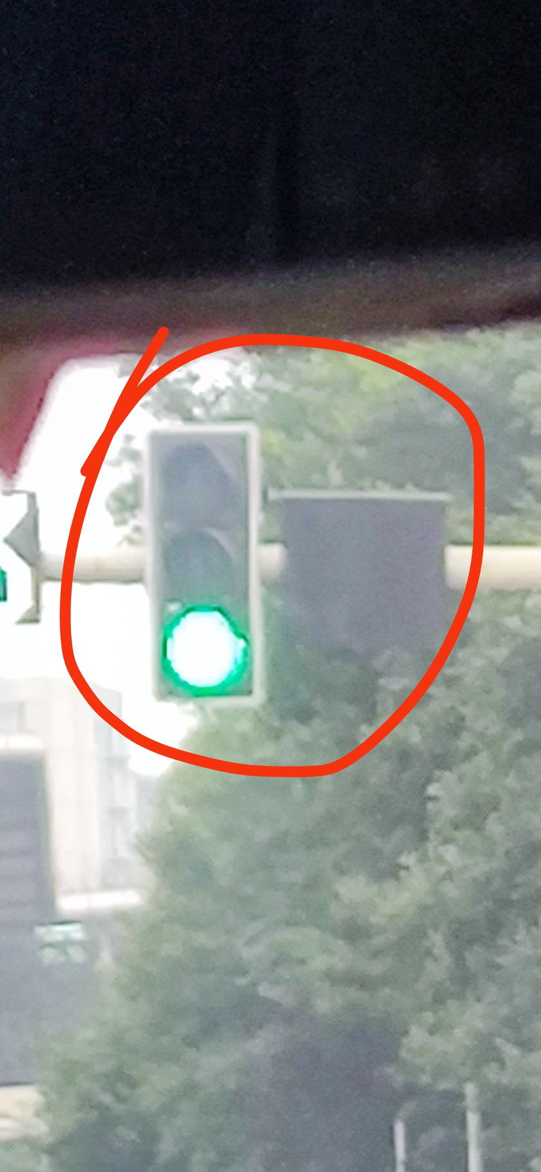 T字路口红绿灯图片