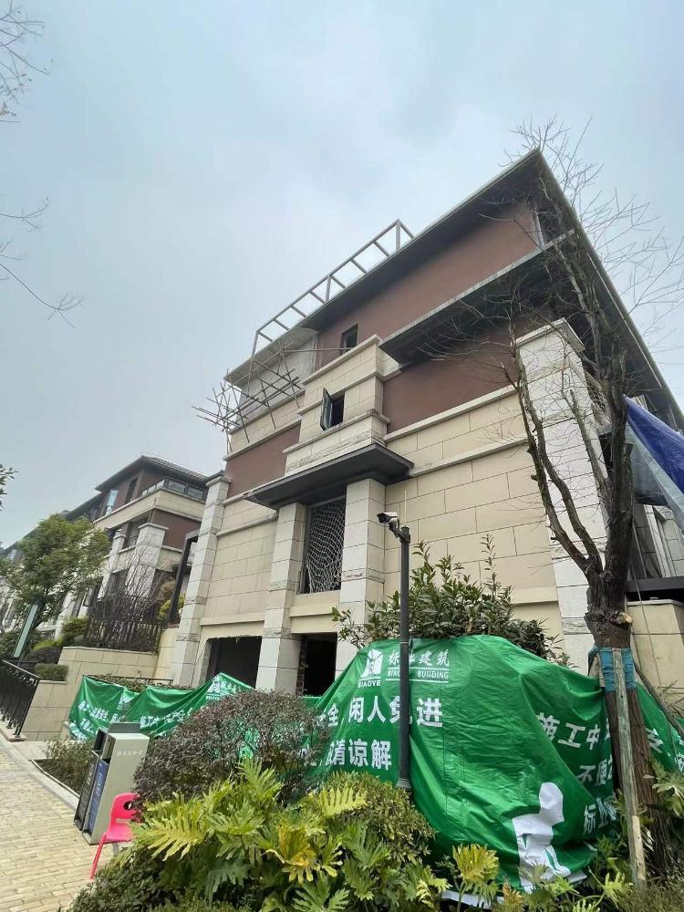 中交漫山三期别墅违章搭建严重-重庆网络问政平台