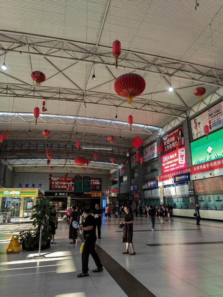 重庆北站南广场汽车站大厅空调