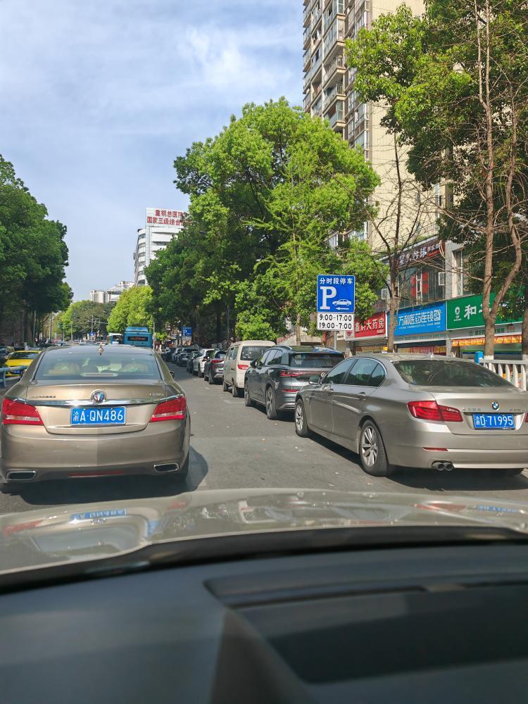 大渡口双山路拥堵问题正文