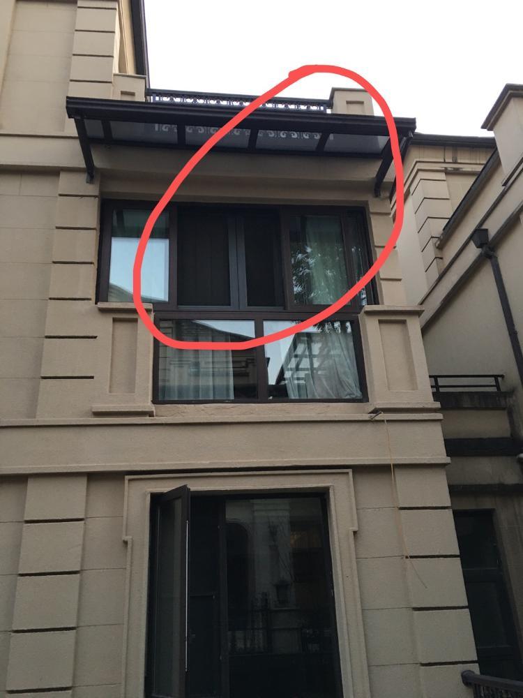 拆除复地花屿城a区3幢16违法搭建