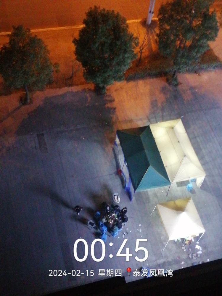 继续投诉丰都县幸福大道秦发凤凰湾2栋楼下的烧烤店晚上十二点多钟都