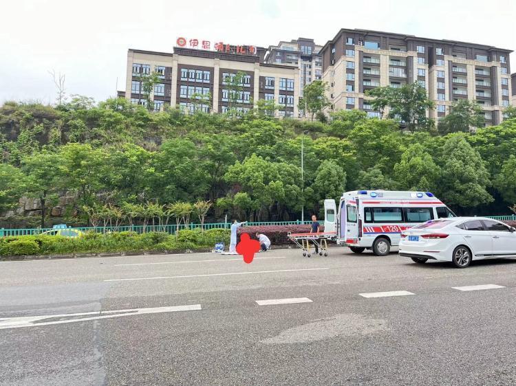 北碚蔡家同康路公交站点设置人行天桥再次建议-重庆网络问政平台