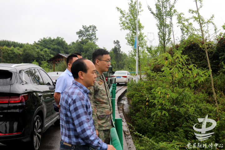 持续巩固岔河水环境治理成果 秦金国到岔河新立镇段巡河-时政-忠县