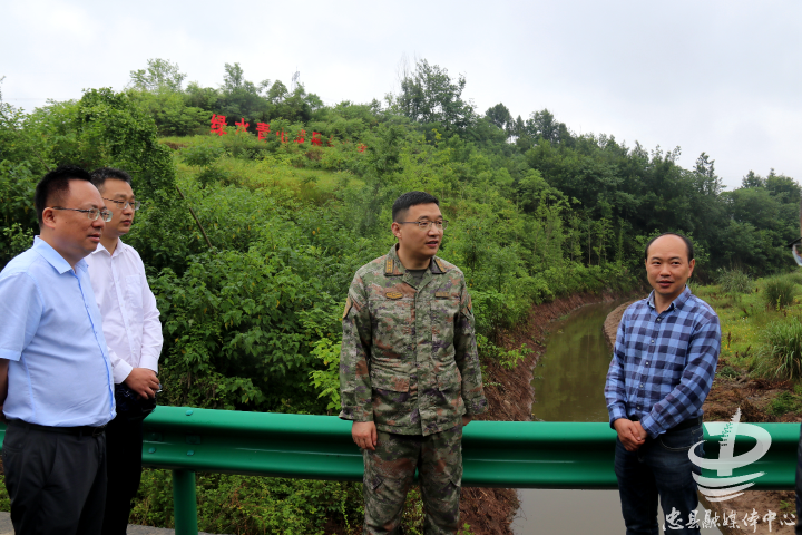 持续巩固岔河水环境治理成果 秦金国到岔河新立镇段巡河-时政-忠县