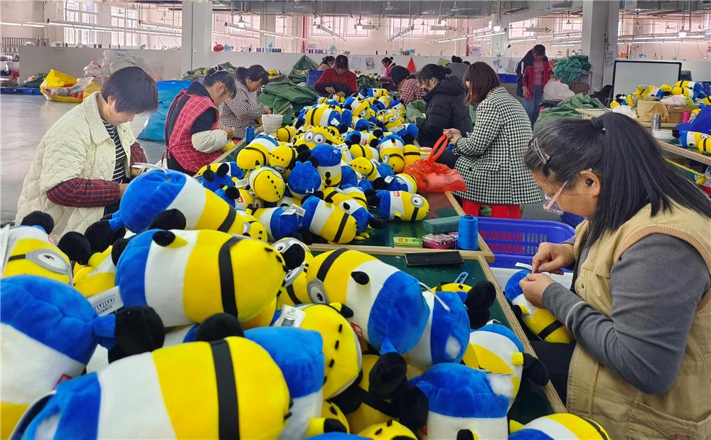  智翔玩具：车间里的“春天”真热闹