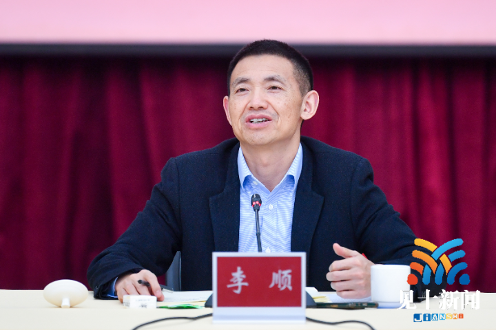 认真聆听企业心声面对面协调解决问题