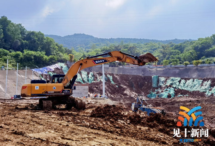 白市驿2号隧道已经动工九龙融媒记者现场探访