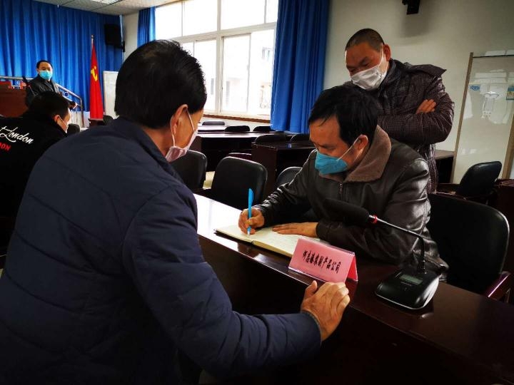 战“疫”同时不忘战“贫”！一品街道举行了一场特殊招聘会