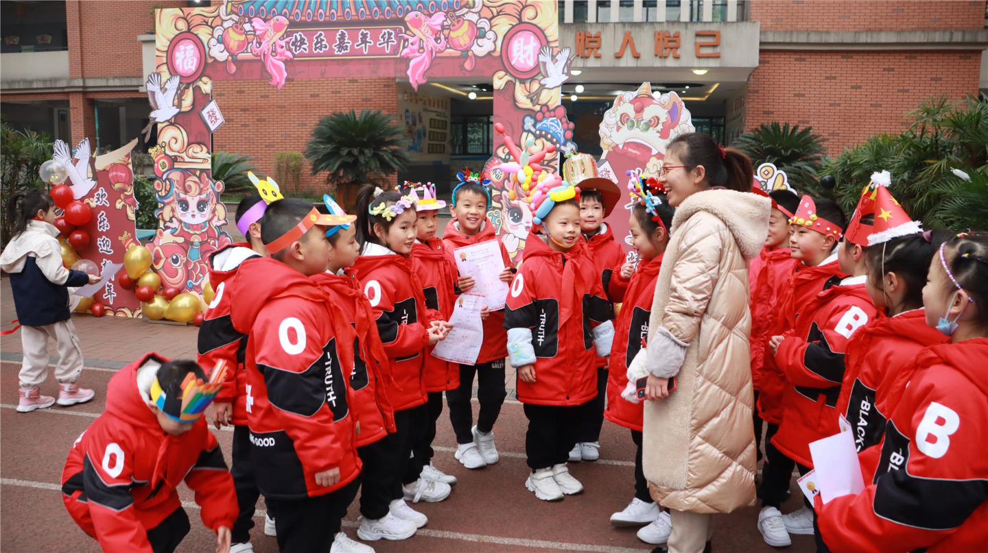 宗申小学：手工制作迎新年