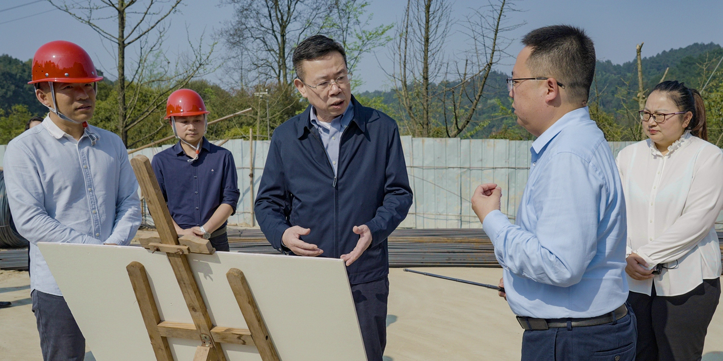 何友生：强党建兴产业富农民 让乡村振兴底色更亮成色更足