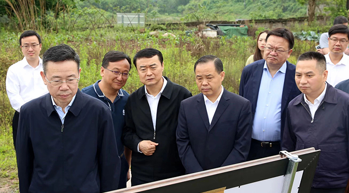 何友生：切实发挥党建统领作用，推动南温泉高质量发展