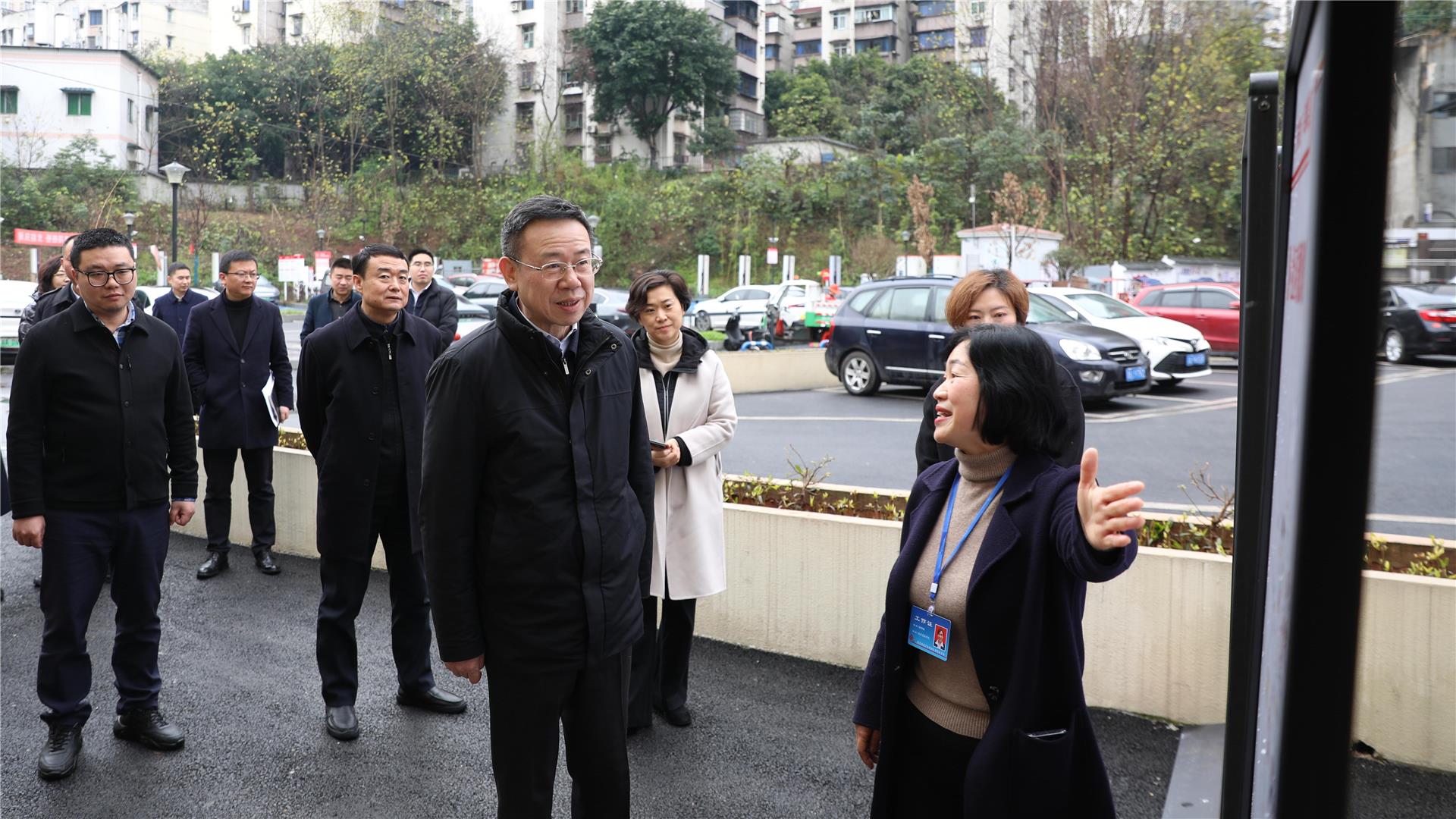 何友生：围绕基层实践 切实提升群众幸福感获得感安全感