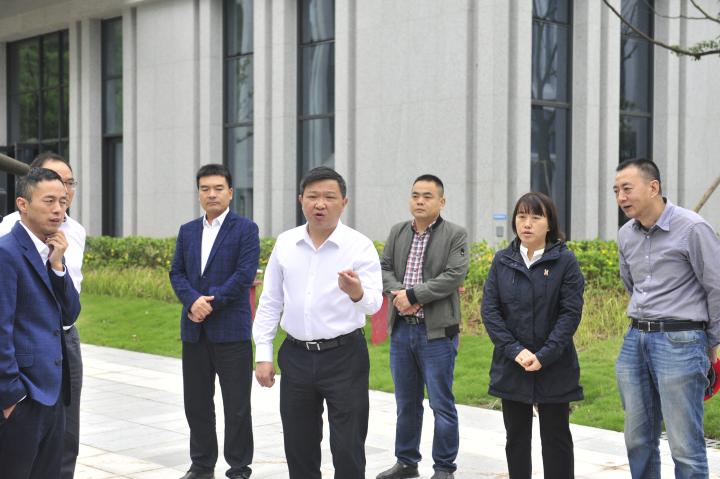 常斌调研铁路口岸创新中心项目建设进展-沙坪坝网络广播电视台