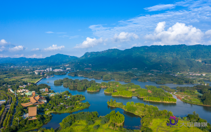 大足龙水湖冬日魅力十足旅游热度上涨